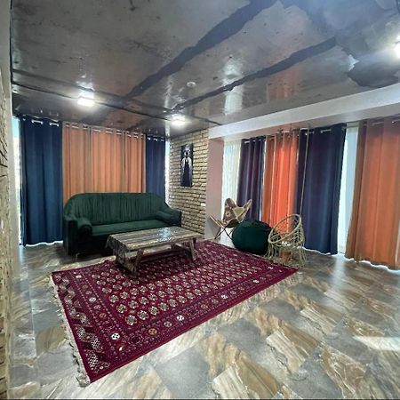 Local Hotel Tashkent Luaran gambar