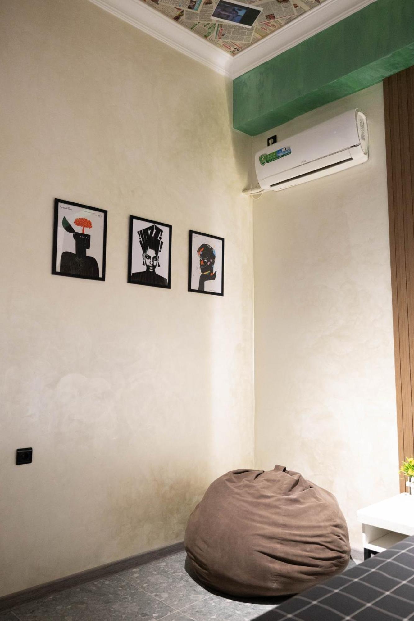 Local Hotel Tashkent Luaran gambar