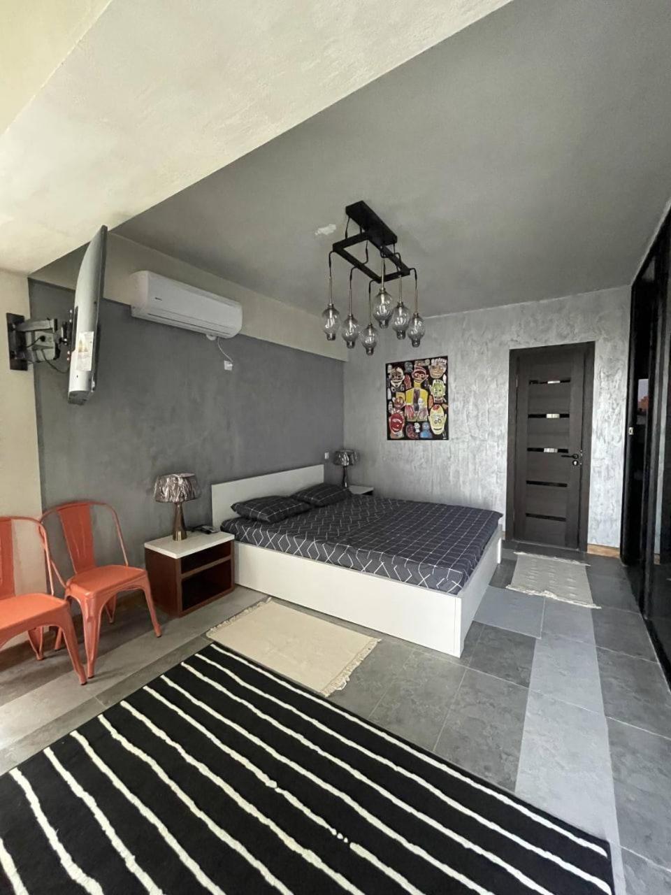 Local Hotel Tashkent Luaran gambar
