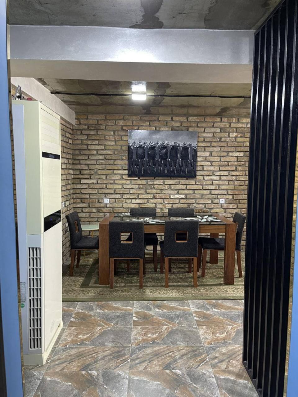 Local Hotel Tashkent Luaran gambar